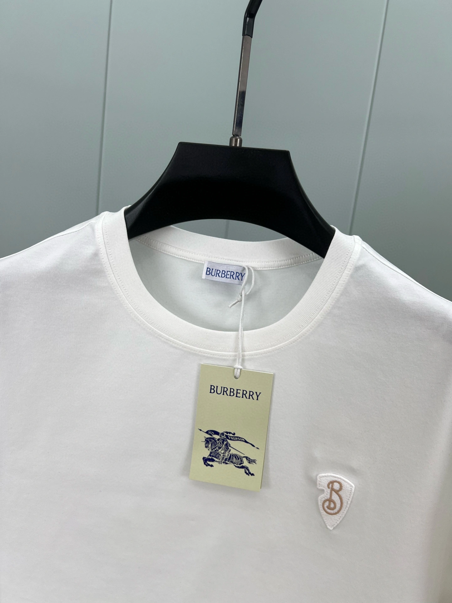 wg.luxury- 2ur25rry embroidery 2Colour item:E-F355B1609-2